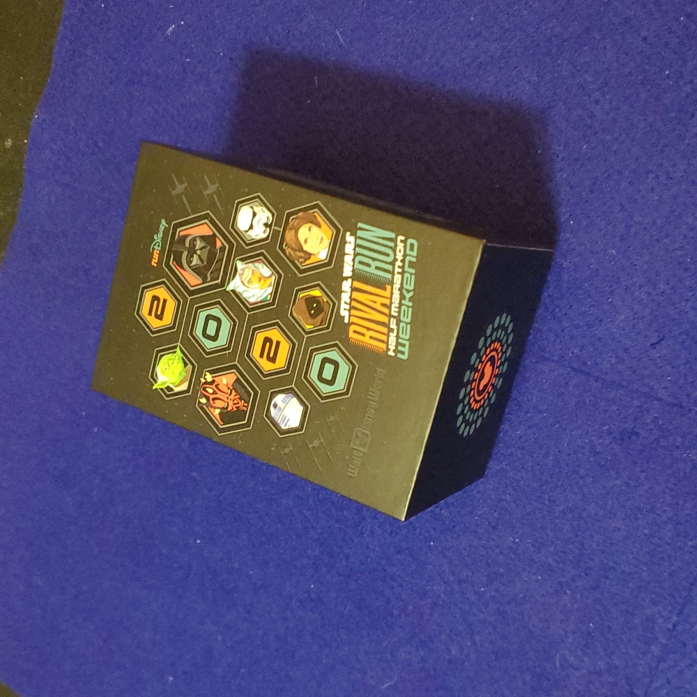 Disney Star Wars Rival Run MagicBand in Black and Orange - Picture 2 of 3